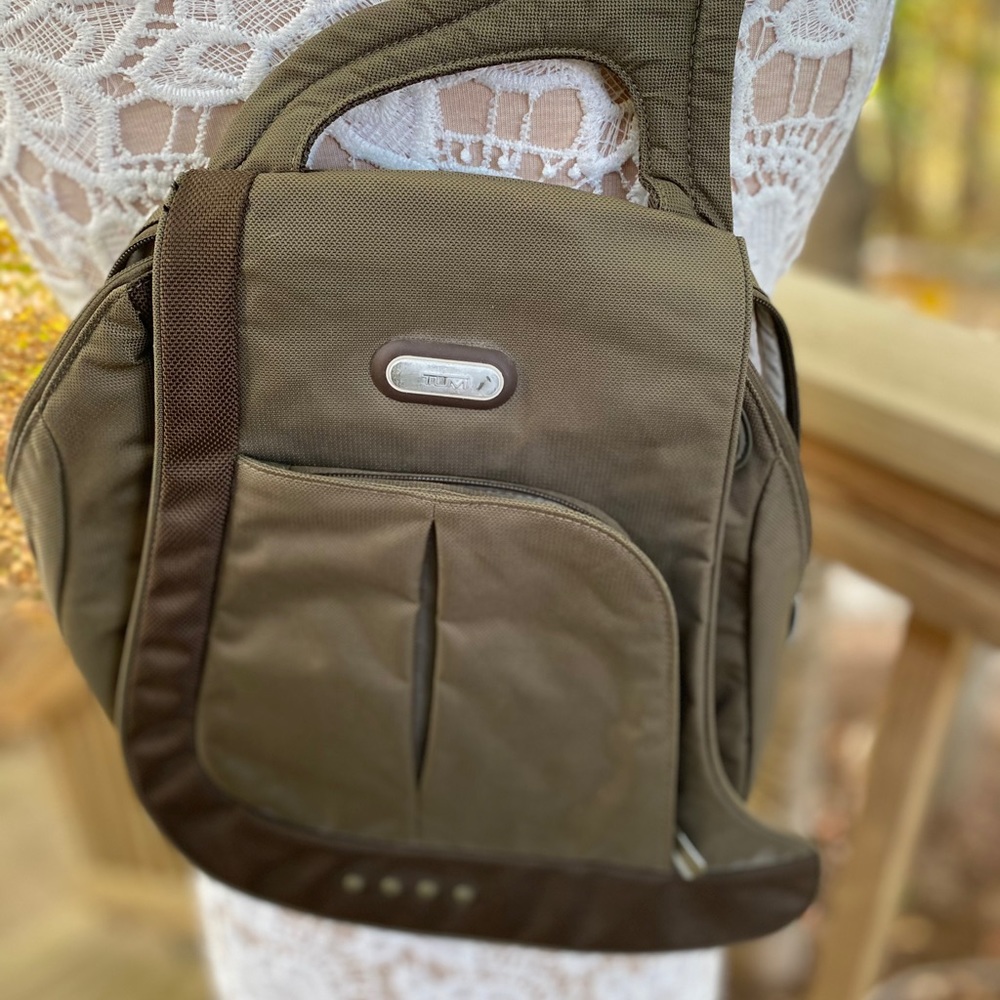 Tumi sling backpack - olive